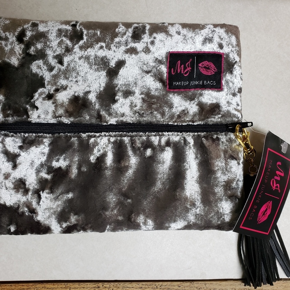 BNWT Wren Small Makeup Junkie Bag